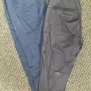 BUNDLE LULU LEMON JOGGER PANTS - M GREAT WALL